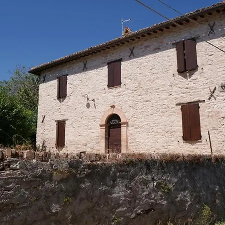 Borgo De' Varano By I Duchi 加梅里亚诺
