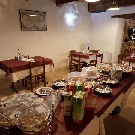 Borgo De' Varano By I Duchi